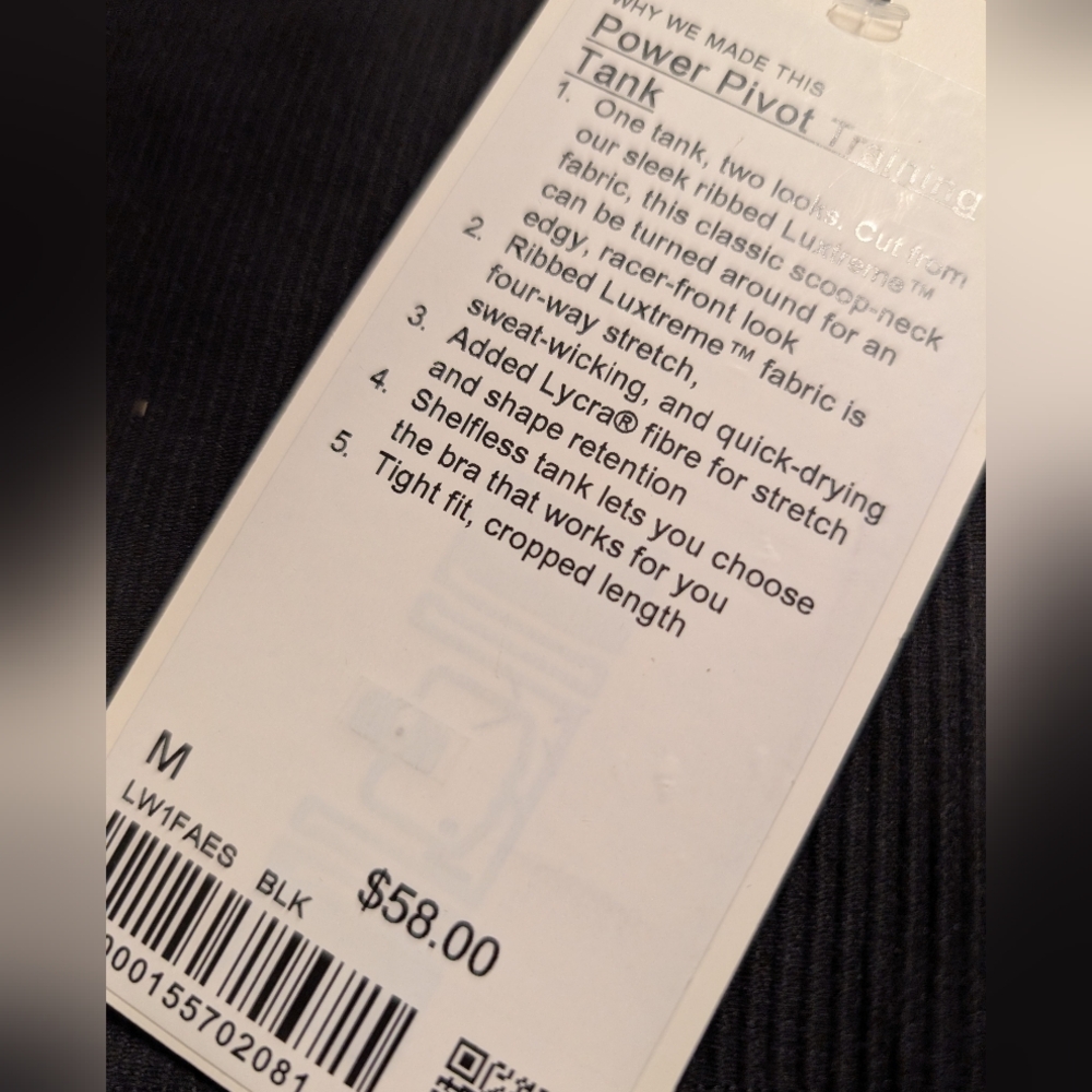 lululemon a Black Scoop-Neck Cropped Tank - Picture 3 of 5